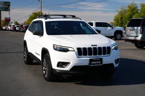 Photos of 2021 Jeep Cherokee Latitude Lux for sale in Puyallup, WA at Maxx Autos Plus Puyallup