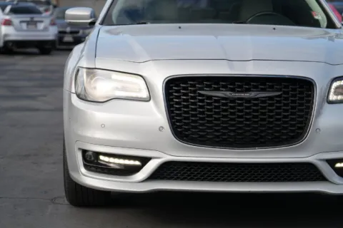 More photos of 2022 Chrysler 300 Touring at Maxx Autos Plus Puyallup, WA