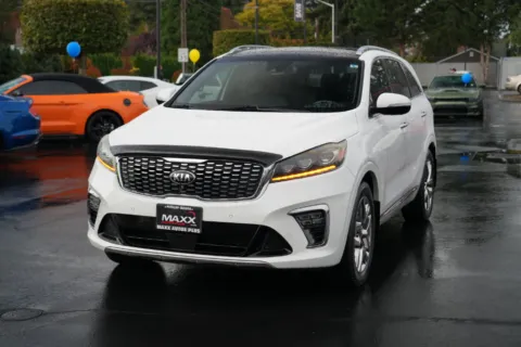 More photos of 2019 Kia Sorento SX Limited at Maxx Autos Plus Puyallup, WA
