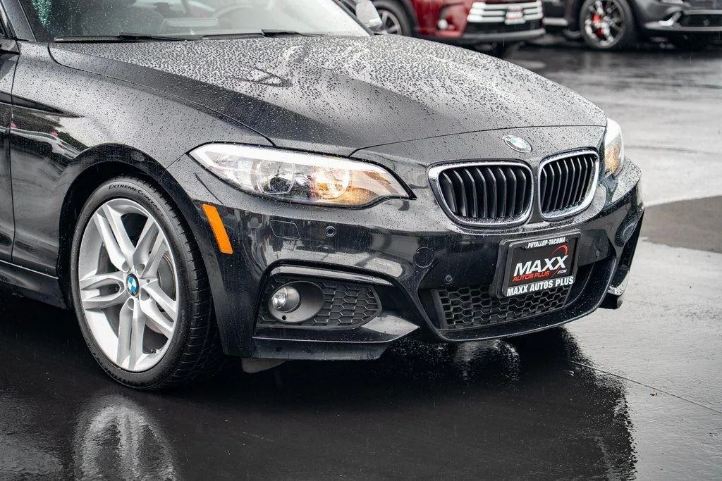 2017 Bmw 230i xDrive photo 2