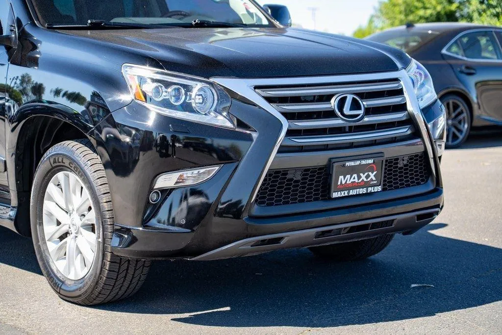 2016 Lexus GX 460 photo 2