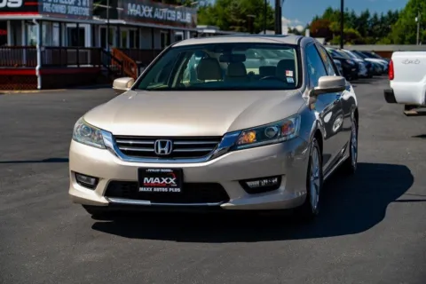 More photos of 2015 Honda Accord Sedan EX-L at Maxx Autos Plus Puyallup, WA
