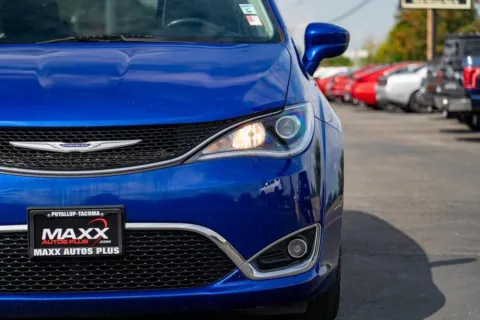 More photos of 2020 Chrysler Pacifica Touring L at Maxx Autos Plus Puyallup, WA