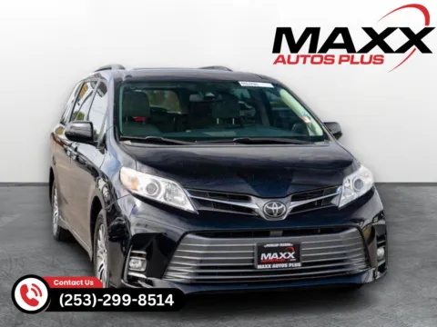 Black 2020 Toyota Sienna XLE 8-Passenger for sale in Puyallup, WA
