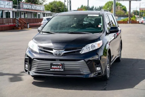 More photos of 2020 Toyota Sienna XLE 8-Passenger at Maxx Autos Plus Puyallup, WA