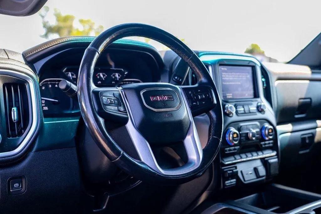 2019 GMC Sierra 1500 SLT - Photo 15