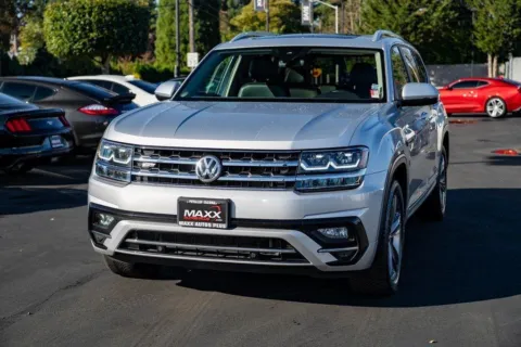 More photos of 2019 Volkswagen Atlas 3.6L V6 SEL R-Line at Maxx Autos Plus Puyallup, WA