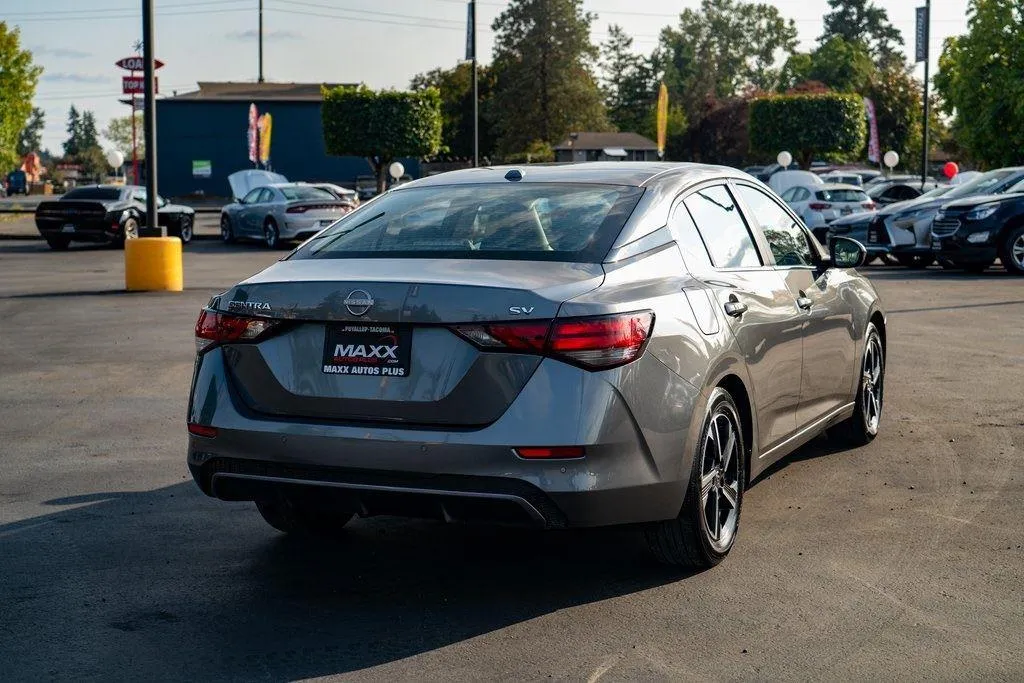 2024 Nissan Sentra SV photo 2