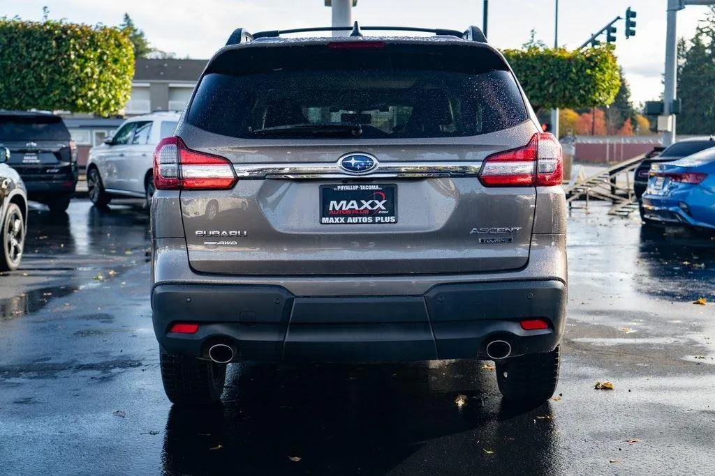 2022 Subaru Ascent Touring photo 2