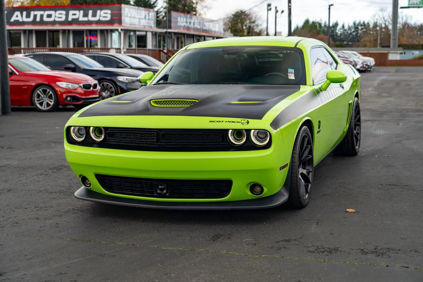 2015 Dodge Challenger R/T Scat Pack photo 2