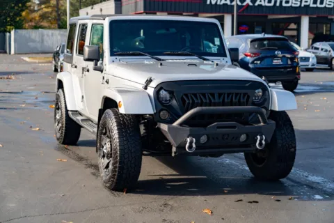 Photos of 2012 Jeep Wrangler Unlimited Sahara for sale in Puyallup, WA at Maxx Autos Plus Puyallup
