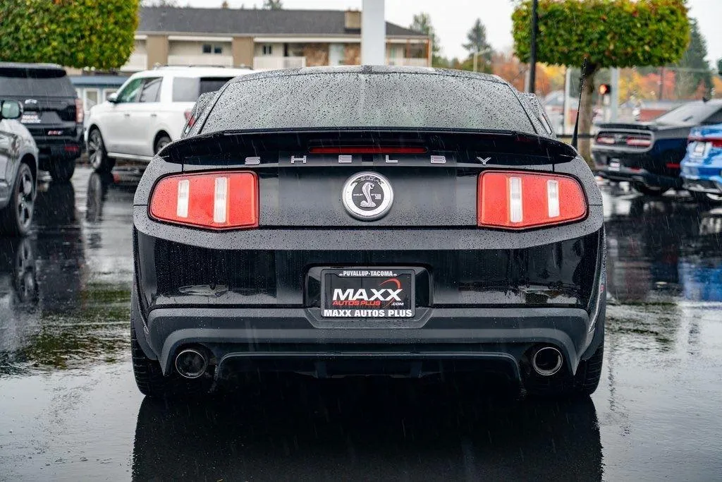 2010 Ford Mustang Shelby GT500 photo 4