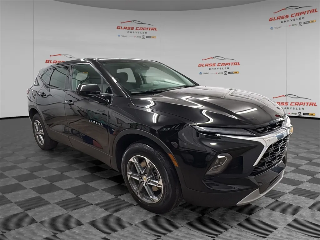 2025 Chevrolet Blazer 2LT's photo