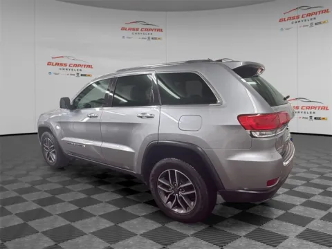 More photos of 2019 Jeep Grand Cherokee Limited at Glass Capital Chrysler Dodge Jeep RAM, IN