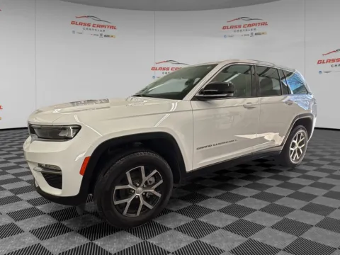 Another view of 2023 Jeep Grand Cherokee Limited for sale in Dunkirk, IN at Glass Capital Chrysler Dodge Jeep RAM