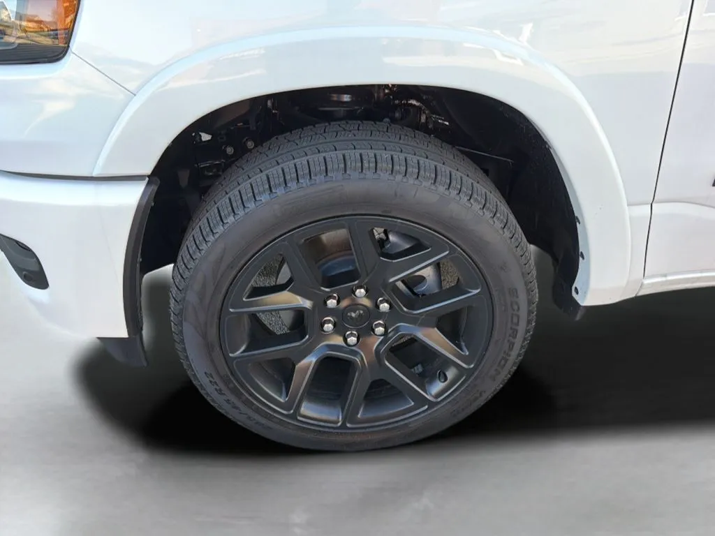2026 RAM 1500 Laramie - Photo 31