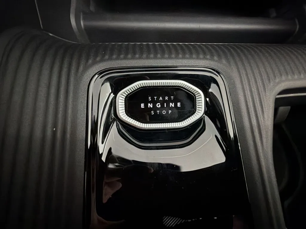 2026 Jeep Cherokee Limited - Photo 23
