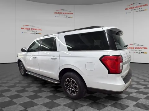 More photos of 2023 Ford Expedition Max XLT at Glass Capital Chrysler Dodge Jeep RAM, IN