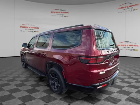 More photos of 2024 Jeep Wagoneer Series II at Glass Capital Chrysler Dodge Jeep RAM, IN