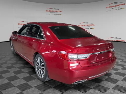 More photos of 2017 Lincoln Continental Select at Glass Capital Chrysler Dodge Jeep RAM, IN