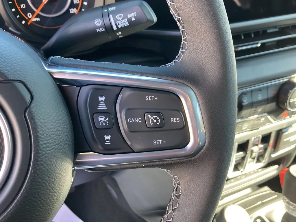 2026 Jeep Wrangler 4-Door Sahara - Photo 21