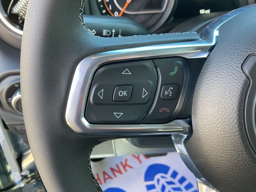 2026 Jeep Wrangler 4-Door Sahara - Photo 20