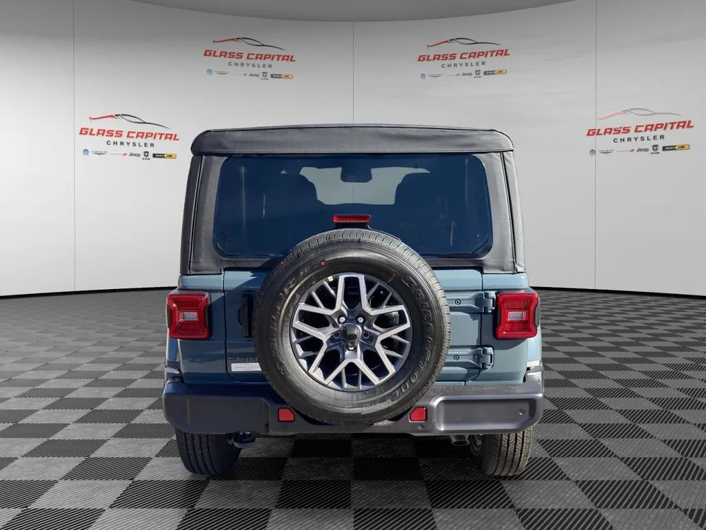 2026 Jeep Wrangler 4-Door Sahara - Photo 6