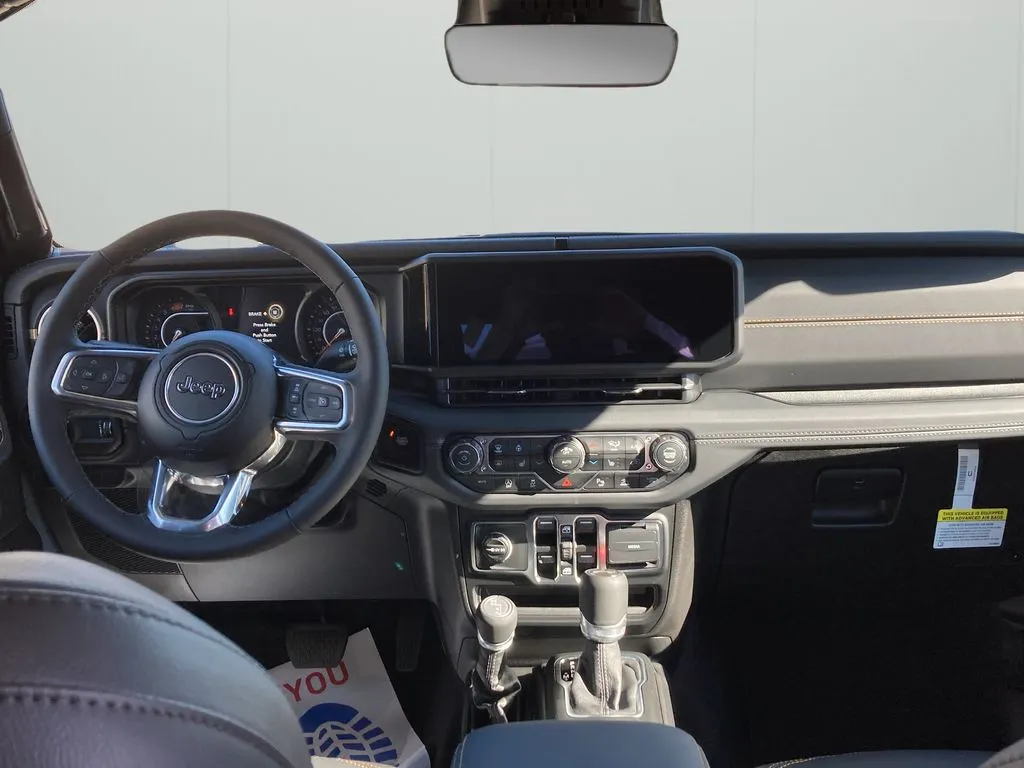 2026 Jeep Wrangler 4-Door Sahara - Photo 14