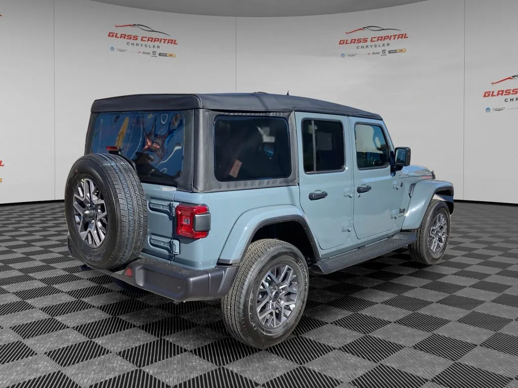 2026 Jeep Wrangler 4-Door Sahara - Photo 7