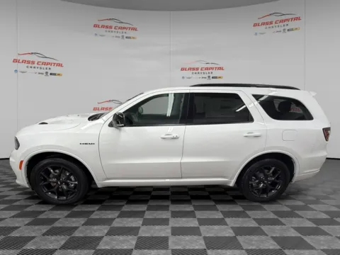 More photos of 2026 Dodge Durango GT Plus HEMI V8 at Glass Capital Chrysler Dodge Jeep RAM, IN