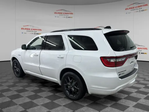 More photos of 2026 Dodge Durango GT Plus HEMI V8 at Glass Capital Chrysler Dodge Jeep RAM, IN