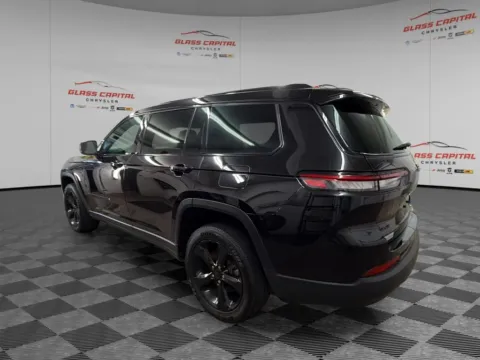 More photos of 2024 Jeep Grand Cherokee L Altitude at Glass Capital Chrysler Dodge Jeep RAM, IN