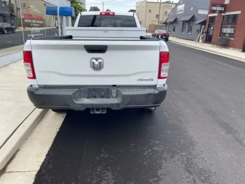 More photos of 2022 Ram 2500 Tradesman at Glass Capital Chrysler Dodge Jeep RAM, IN