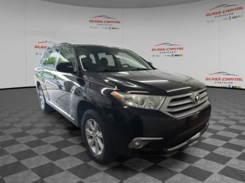 Black 2012 Toyota Highlander for sale in Dunkirk, IN