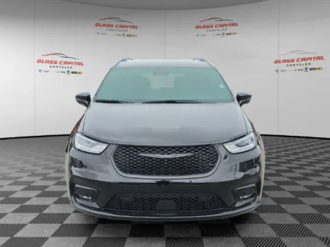 Photos of 2024 Chrysler Pacifica Limited for sale in Dunkirk, IN at Glass Capital Chrysler Dodge Jeep RAM