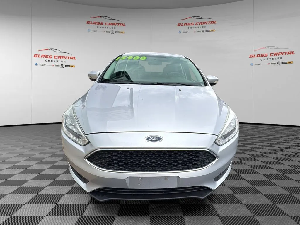 Used 2016 Ford Focus SE with VIN 1FADP3F24GL329550 for sale in Dunkirk, IN