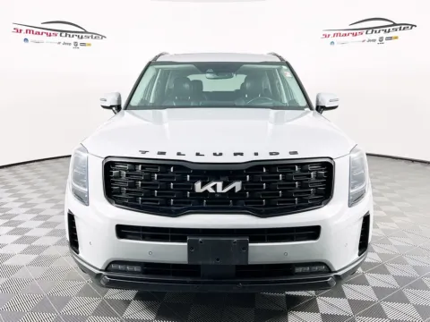 Another view of 2022 Kia Telluride SX for sale in Dunkirk, IN at Glass Capital Chrysler Dodge Jeep RAM