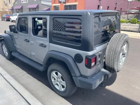 More photos of 2019 Jeep Wrangler Unlimited Sport S at Glass Capital Chrysler Dodge Jeep RAM, IN