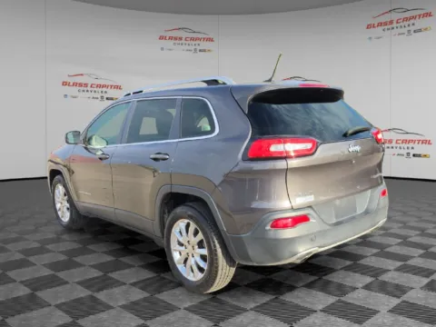 More photos of 2014 Jeep Cherokee Limited at Glass Capital Chrysler Dodge Jeep RAM, IN
