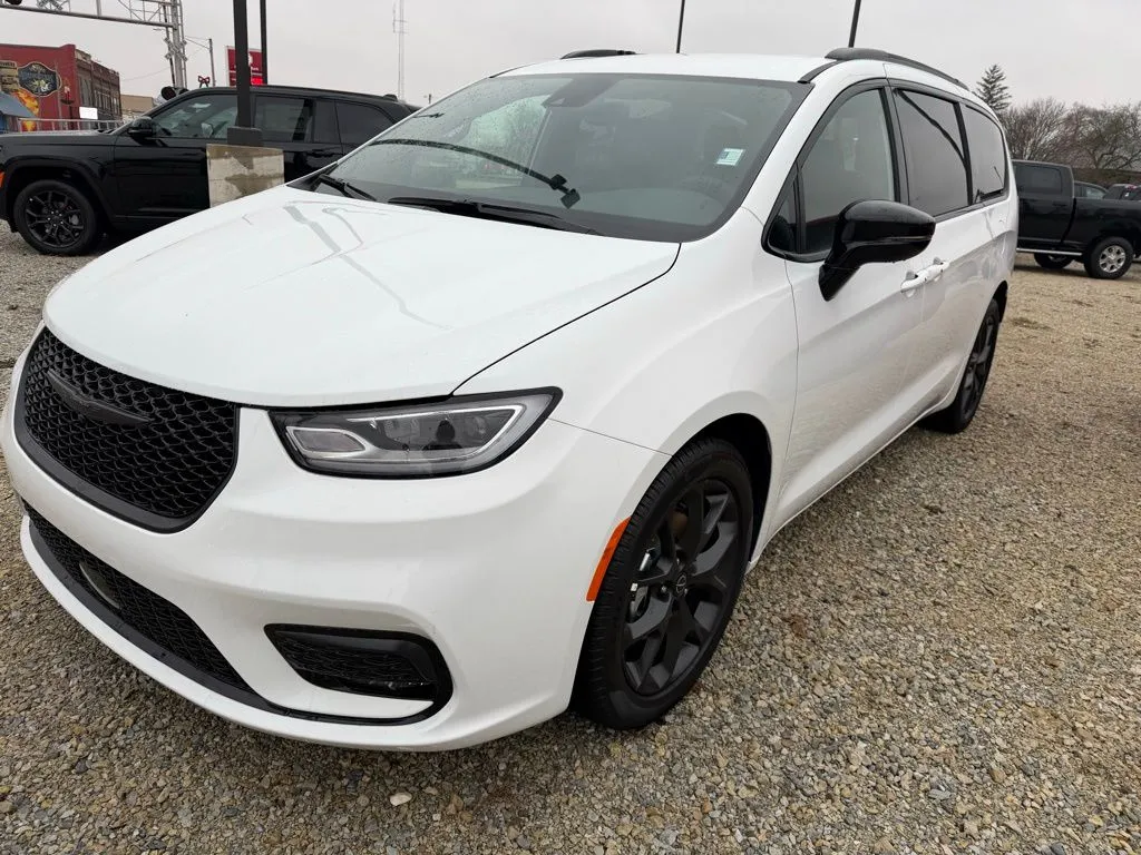 2026 Chrysler Pacifica Select - Photo 7