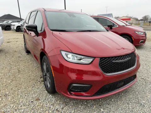 Red 2026 Chrysler Pacifica Select for sale in Dunkirk, IN