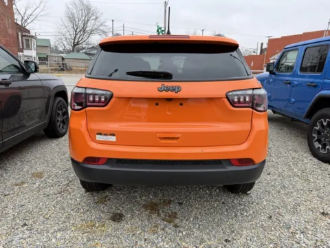 More photos of 2026 Jeep Compass Latitude at Glass Capital Chrysler Dodge Jeep RAM, IN