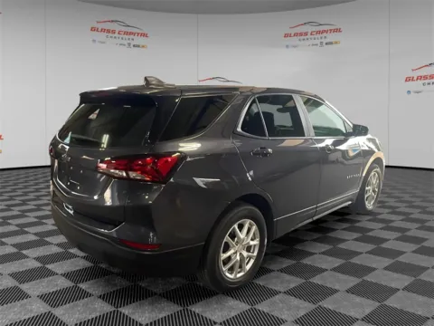 More photos of 2022 Chevrolet Equinox LS at Glass Capital Chrysler Dodge Jeep RAM, IN