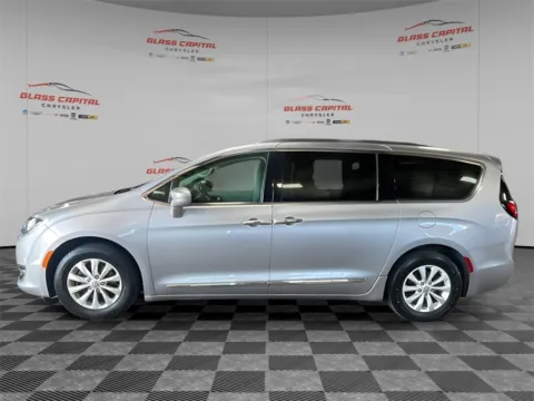 Photos of 2020 Chrysler Pacifica Touring L for sale in Dunkirk, IN at Glass Capital Chrysler Dodge Jeep RAM