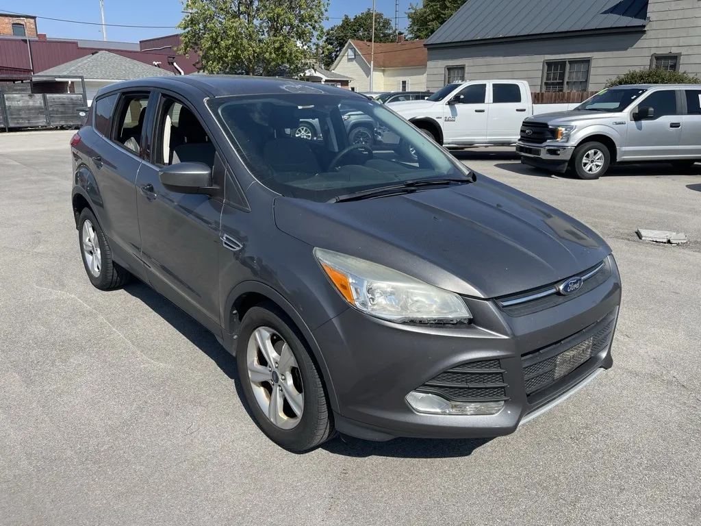 Gray 2014 Ford Escape SE for sale in Dunkirk, IN