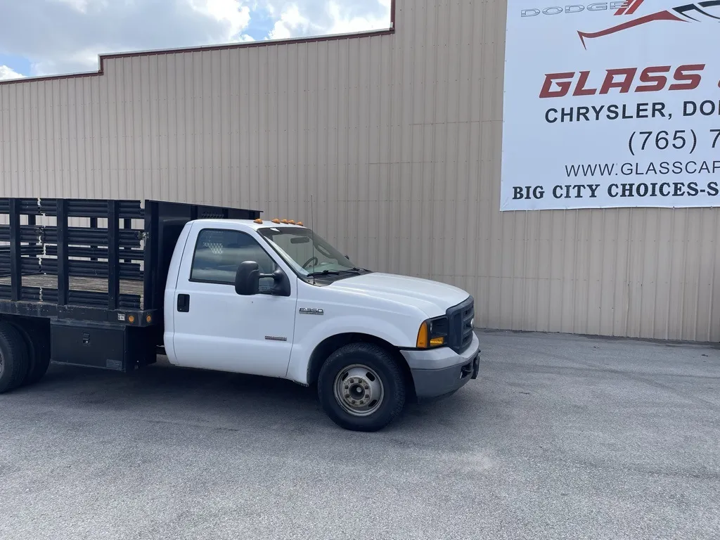White 2006 Ford F-350SD XL for sale in Dunkirk, IN