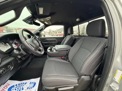 More photos of 2026 Ram 3500 Tradesman at Glass Capital Chrysler Dodge Jeep RAM, IN