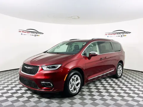 More photos of 2021 Chrysler Pacifica Limited at St. Marys Chrysler Dodge Jeep, OH