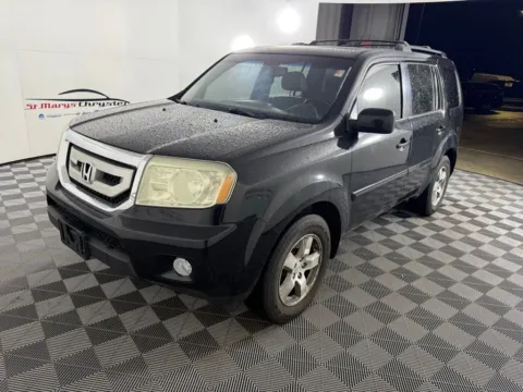 More photos of 2011 Honda Pilot EX-L at St. Marys Chrysler Dodge Jeep, OH