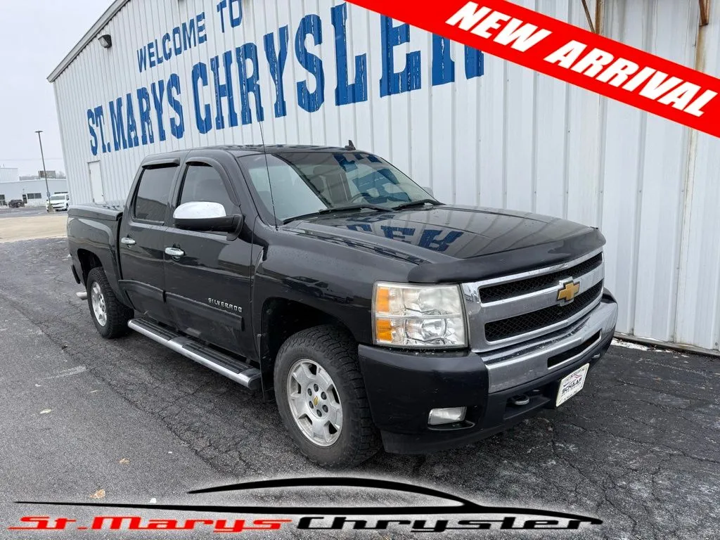 Black 2010 Chevrolet Silverado 1500 LT for sale in Saint Marys, OH